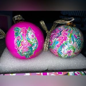 NEW IN BOX Lilly Pulitzer Christmas Ornaments Plumeria Pink I’m Feline Fine
